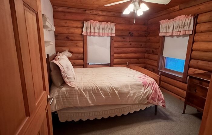 Private Log Cabin near Lake Arbutus and ATV trails