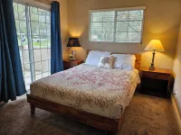 Experience nature's grandeur! Five bedroom retreat near Sequoia & Kings Canyons