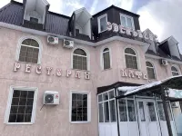 Hotel Edelveys - 2-Star