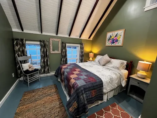 Bellecroft House - Beautifully renovated, stunning water-front getaway property - 民泊
