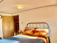fully fenced Dog yard - Overlooking the Copalis River - Hotels in Copalis Beach