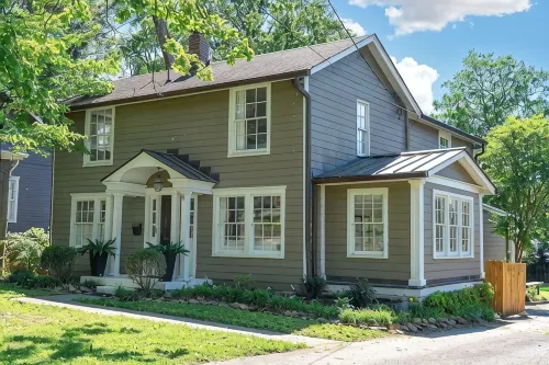 Historic Holloway Haven in DT Franklin w/ Fire-Pit - 4 ดาว