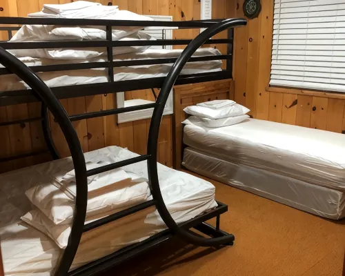 Fresh Air Cabin Hike  Rest  Refresh Sleeps 8 Hotele w: Wrightwood