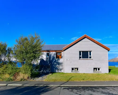 Spacious and comfortable house at the shore Hotels in Grenivík