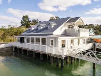 The Landing Overwater. Bay of Islands, NZ. 奧普阿酒店