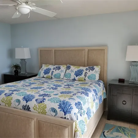 Luxury Beach Escape near John's Pass - Seaview #403
