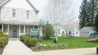 The Pavilion at the Park - Homestays