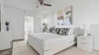 Oceanfront Villa With Privet Beach Access ! - Villas