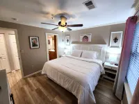 No Stairs 2Br with King Beds, Pools & Peaceful Creek View Near Table Rock Lake - สระว่ายน้ำส่วนตัว