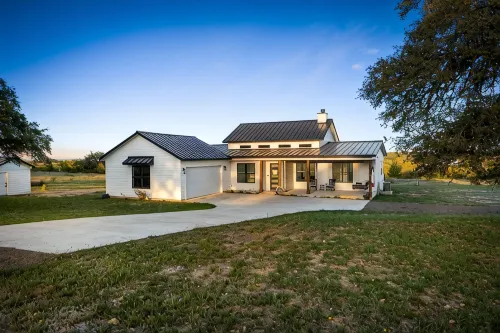 NEW Pool, Hot Tub, Fire Pit, Views on 10 acres, 5 mins from DT Johnson City! - piscine