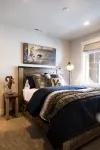 Luxury Condo Park City- Private Hot Tub, Near Ski Resorts, bike trails, & golf. - Pools