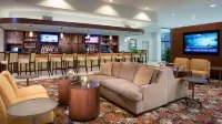 DoubleTree by Hilton Lafayette - bar