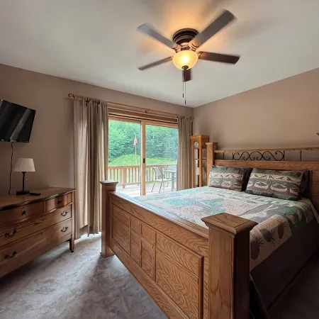 Warm Secluded Adirondack Chalet with Game Room and Bar/Lounge