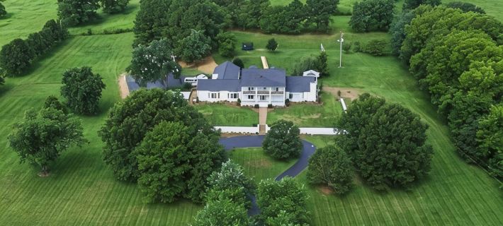 Luxury Estate Rental Near Nashville-Turn Special Events Into Cherished Memories Hotels in Franklin