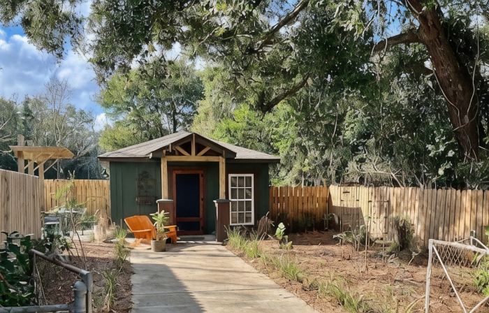 Modern Farm House Pensacola, FlCentrally located in the heart of Pensacola