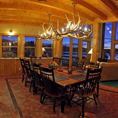 Large Lake Front w/ Own Dock and Mountain Views.  Sleeps 20 Cert Vrp-25-0468