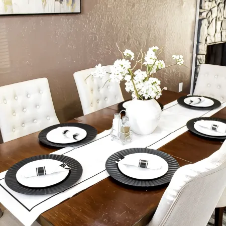 Charming 2-bedroom condo in pleasant Norman with WiFi, AC