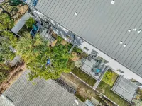 Coastal Retreat in Downtown Dunedin w/ Yard+Grill - 4-Sterne