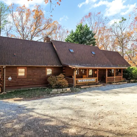 Stay for Labor Day - Fiber Wifi! - Close to Callaway Gardens