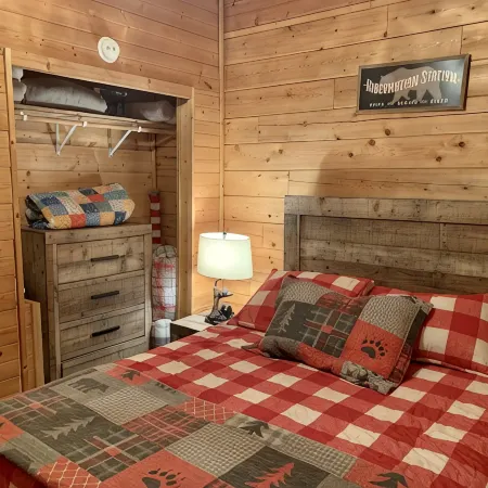 Bear Claw Cove #2 Pet Friendly-Hot Tub-Kayak