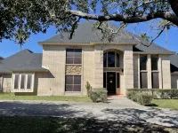 Breathtaking, Lakefront, Pool, Private, big group, birds viewing - Kitchenette