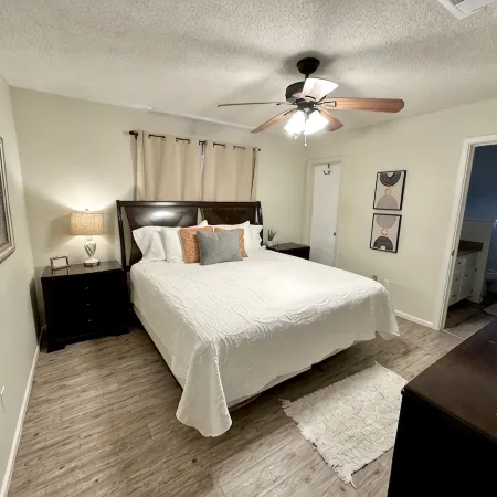Red Raider House + Hot Tub + Game Room + 4Br Sleeps 18 + Central Lbk