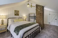 Belle Terre Mansion - Remodeled Pre-Civil War- Contemporary. Southern. History. - Balkoner