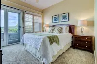The Best Views of Grand Haven Channel & Lake Michigan from Brezza Di Lago 11 - Boutique