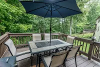 Center Hill Lake - 4 Bedroom, 2 Bath, Pool, Bonus Rm & Deck - 1 Hr to Nashville - 3-Star