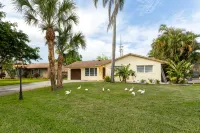 Sailfish Cove –Tropical Escape Minutes from Delray - Private Pool
