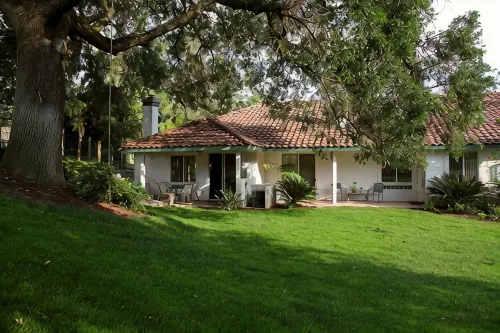 Lux 2/2 w/Firepit Next to Kaweah River & 10 Min from Sequoia National Park - 4-Star