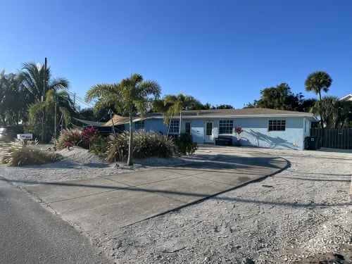 Sailfish Beach House. Gorgeous! Feet from the beach. South Hutchinson Island 3/2 - 3-Sterne