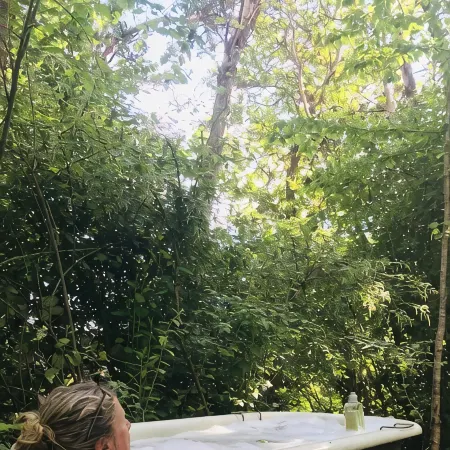 On a 40 acre estate, outdoor soaking tub, fire pit, hammocks, pet friendly!