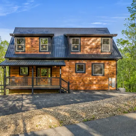 NewLuxuryCabin-Private Heated Indoor pool-Theater-Game room-Hot Tub-Fire Pit