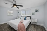 Waterfront Vacation Getaway - 2-Star