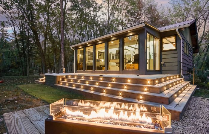 Lux Designer Private Waterfront Crooked River Sebago - Glass Walls - Huge Yard