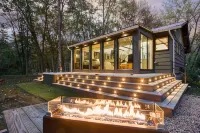 Lux Designer Private Waterfront Crooked River Sebago - Glass Walls - Huge Yard - 5-Star