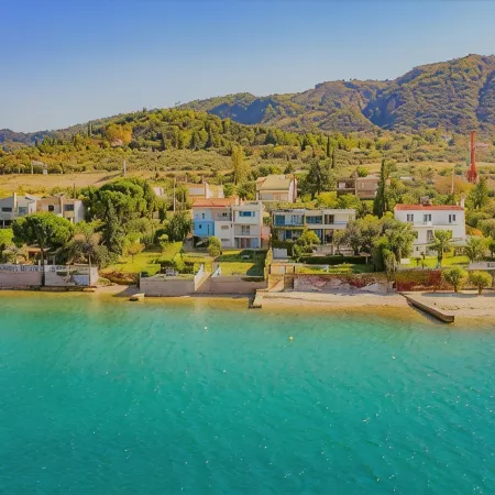 Beachfront Rio Escape - Luxurious Coastal Retreat