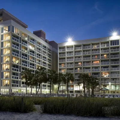 Captain's Quarters Resort Hotels near Ripken Baseball