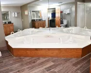 Baymont by Wyndham Platteville - Parking