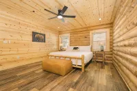 Brand NEW Build! Five Master Suites~Bunk Room~INDOOR POOL, Game ROOM & Hot Tub! - balcony