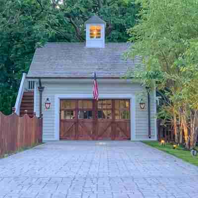 Family Retreat, 3Br Each with Ensuite, Lakeside Community Hotel Exterior