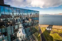 Tower Suites Reykjavík - Mountain view