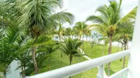 Seawinds Cabarete Beachfront Penthouse, Stunning Balcony Views, Sleeps 6 - 4 estrellas