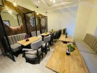 馬爾馬里斯酒店歐韋裏 - 早餐