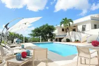 What else can I say but fantastic.  There are only positives to this setting. - Villas