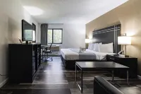 Econo Lodge Cleveland Southeast - Kent - 2-Star