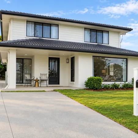 Lovely Waterfront Beach House, Pet-Friendly