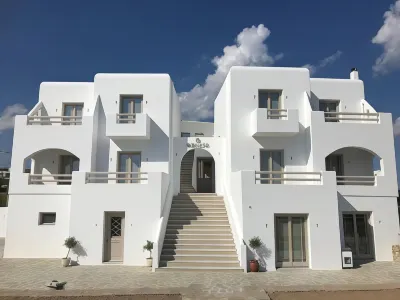 Theasis Luxury Suites Hôtels à : Skhoinoussa