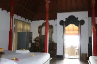 Puri Bunga Beach Cottages